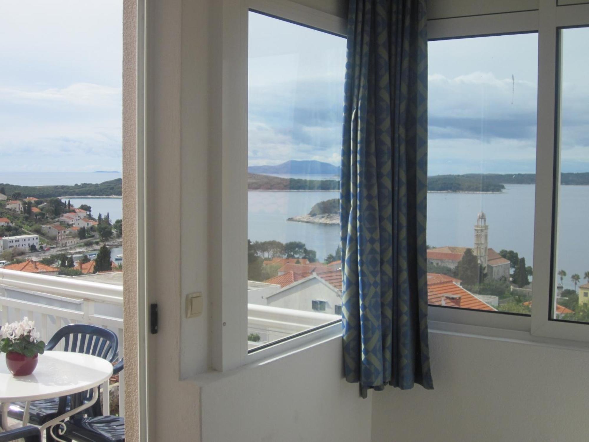 Apartments Kresic Хвар Номер фото