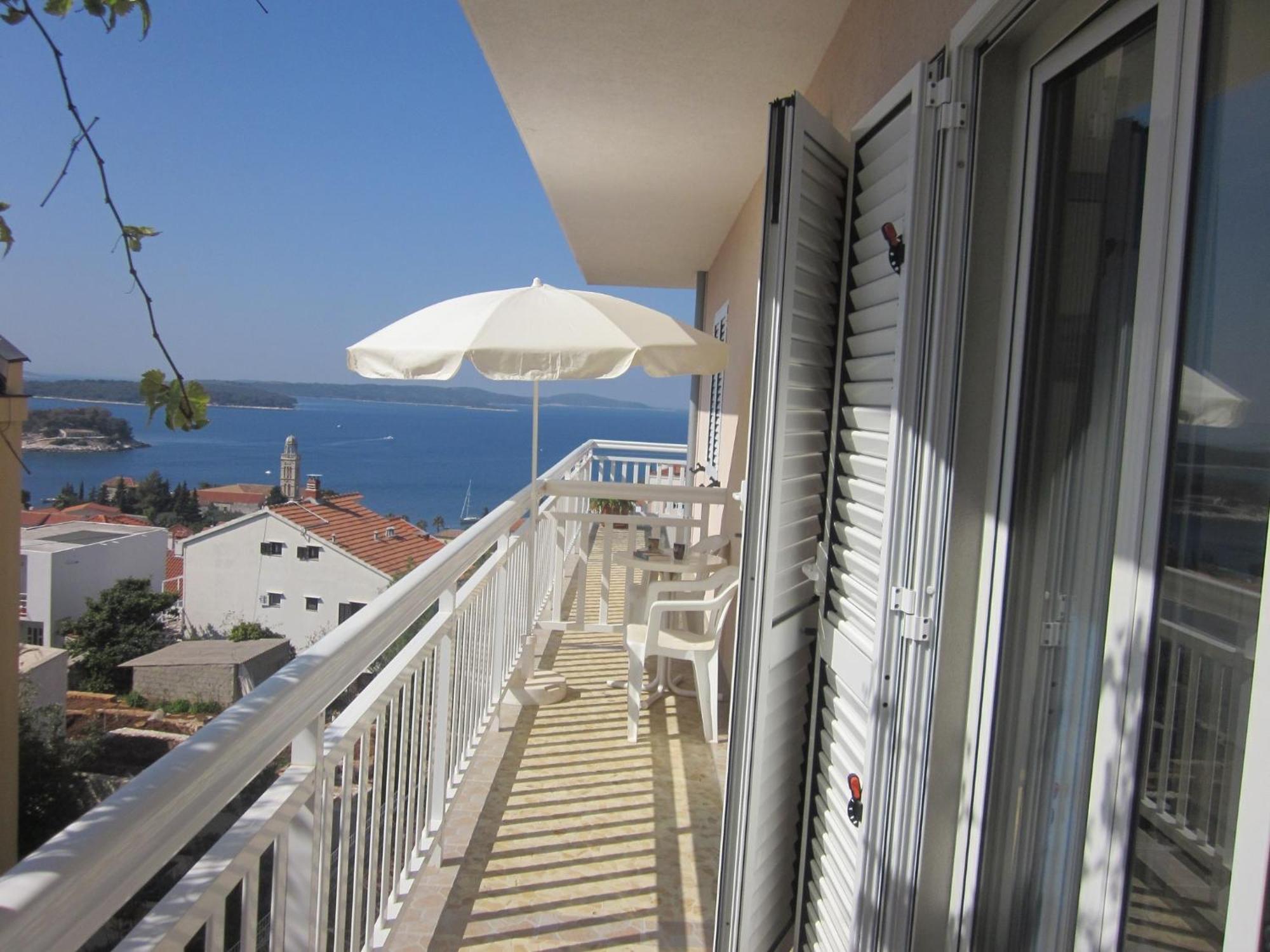Apartments Kresic Хвар Номер фото